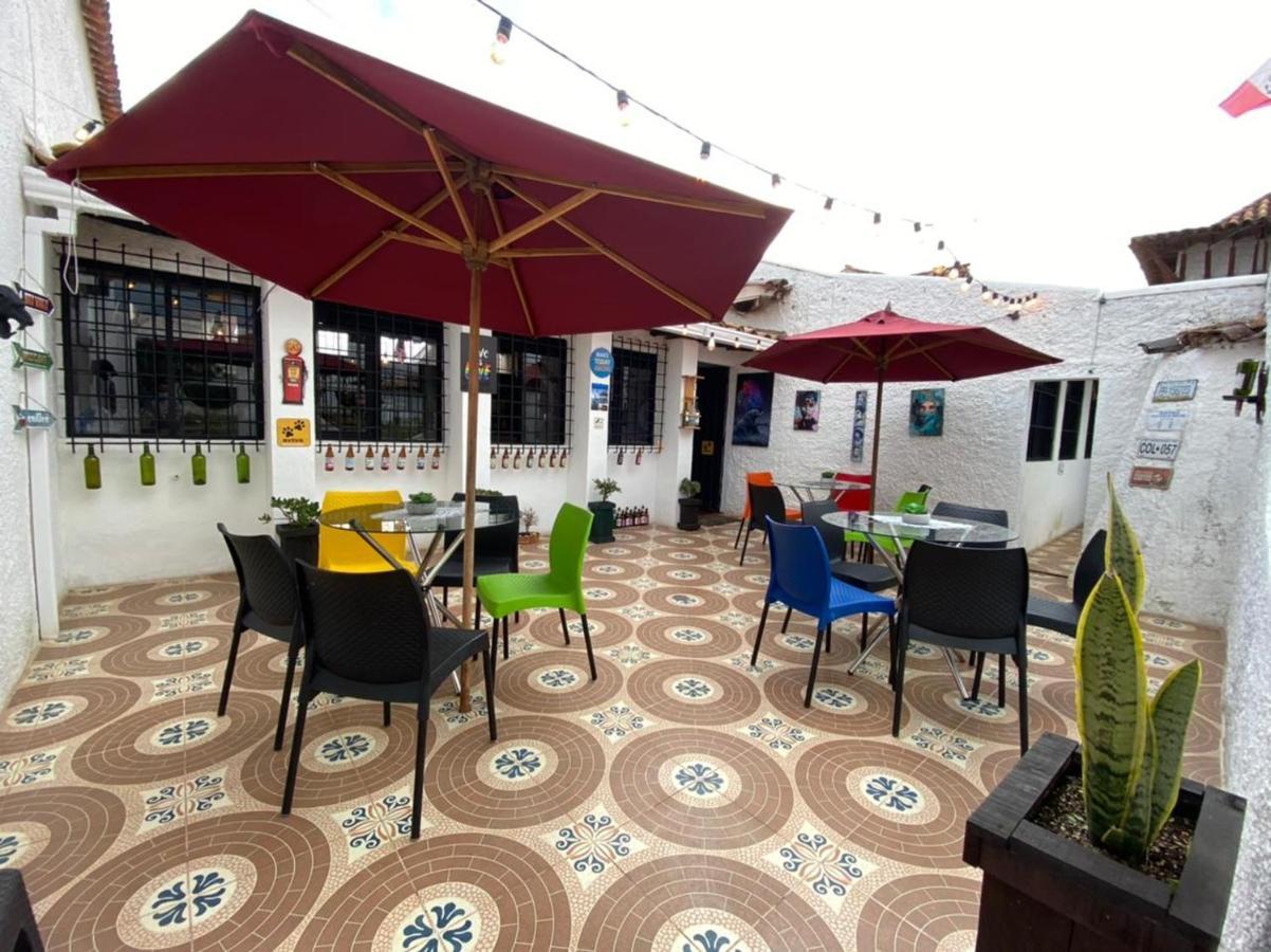 Club Aviva Guatavita - Hostel - Restaurante, Disco & Bar Kültér fotó