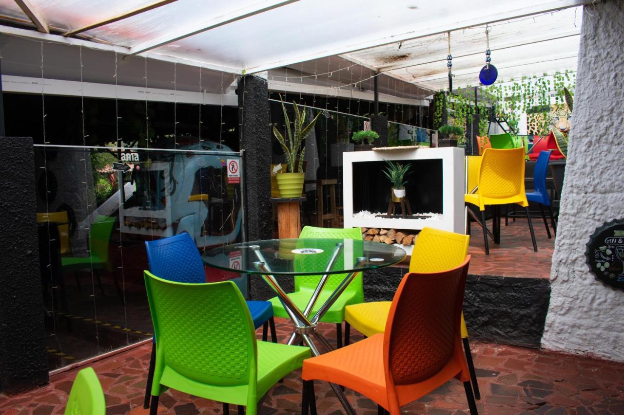 Club Aviva Guatavita - Hostel - Restaurante, Disco & Bar Kültér fotó
