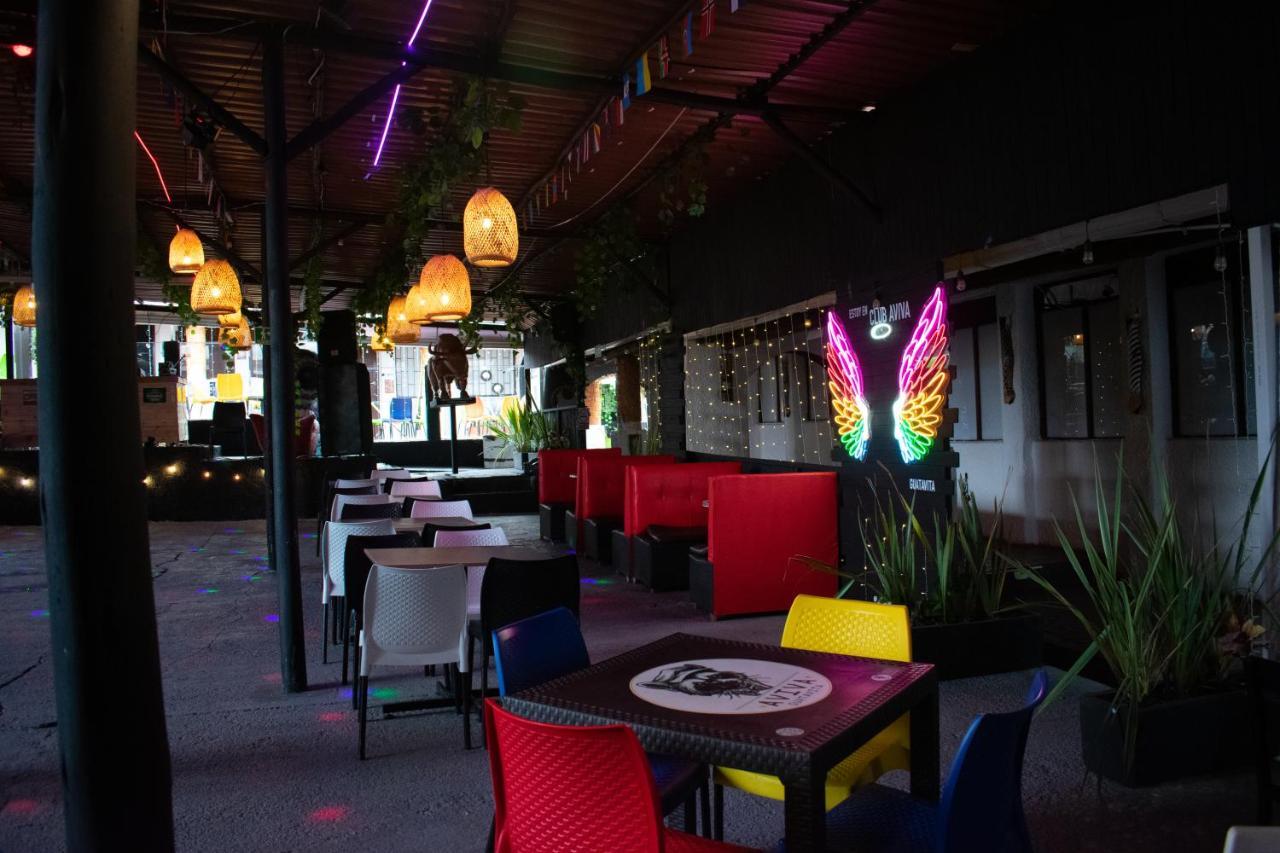 Club Aviva Guatavita - Hostel - Restaurante, Disco & Bar Kültér fotó